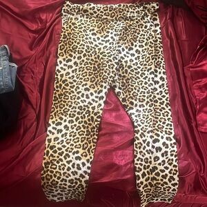 Cheetah print leggings